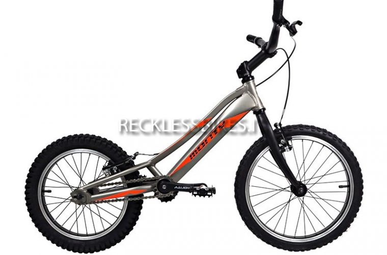 uno-sguardo-al-futuro-con-la-bici-monty_800x600